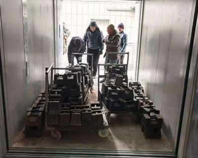 載荷試驗使用砝碼累計重量30余噸驗收現(xiàn)場